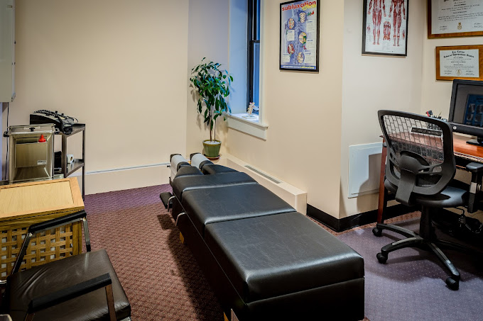 chiro-session-room